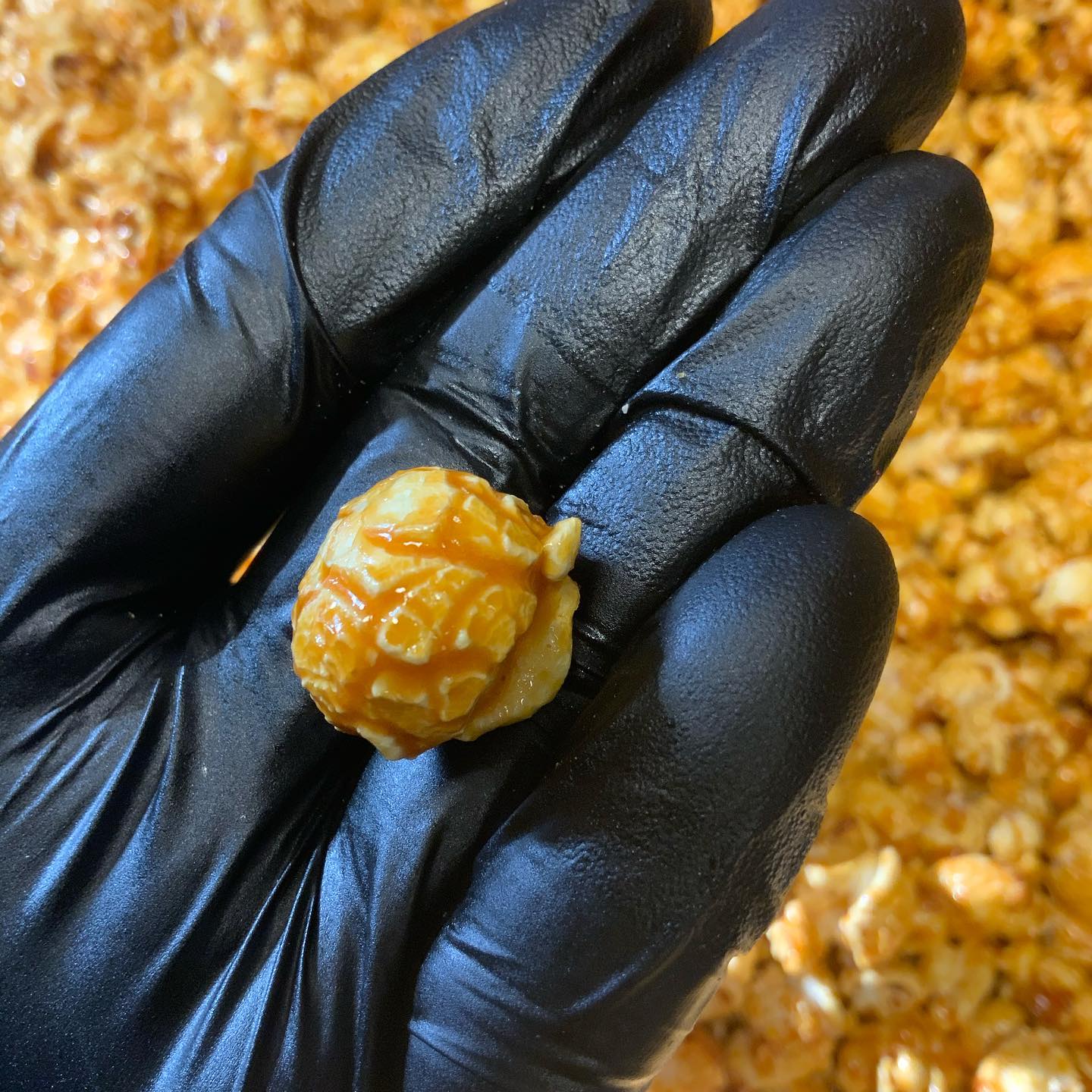 Karamelový popcorn